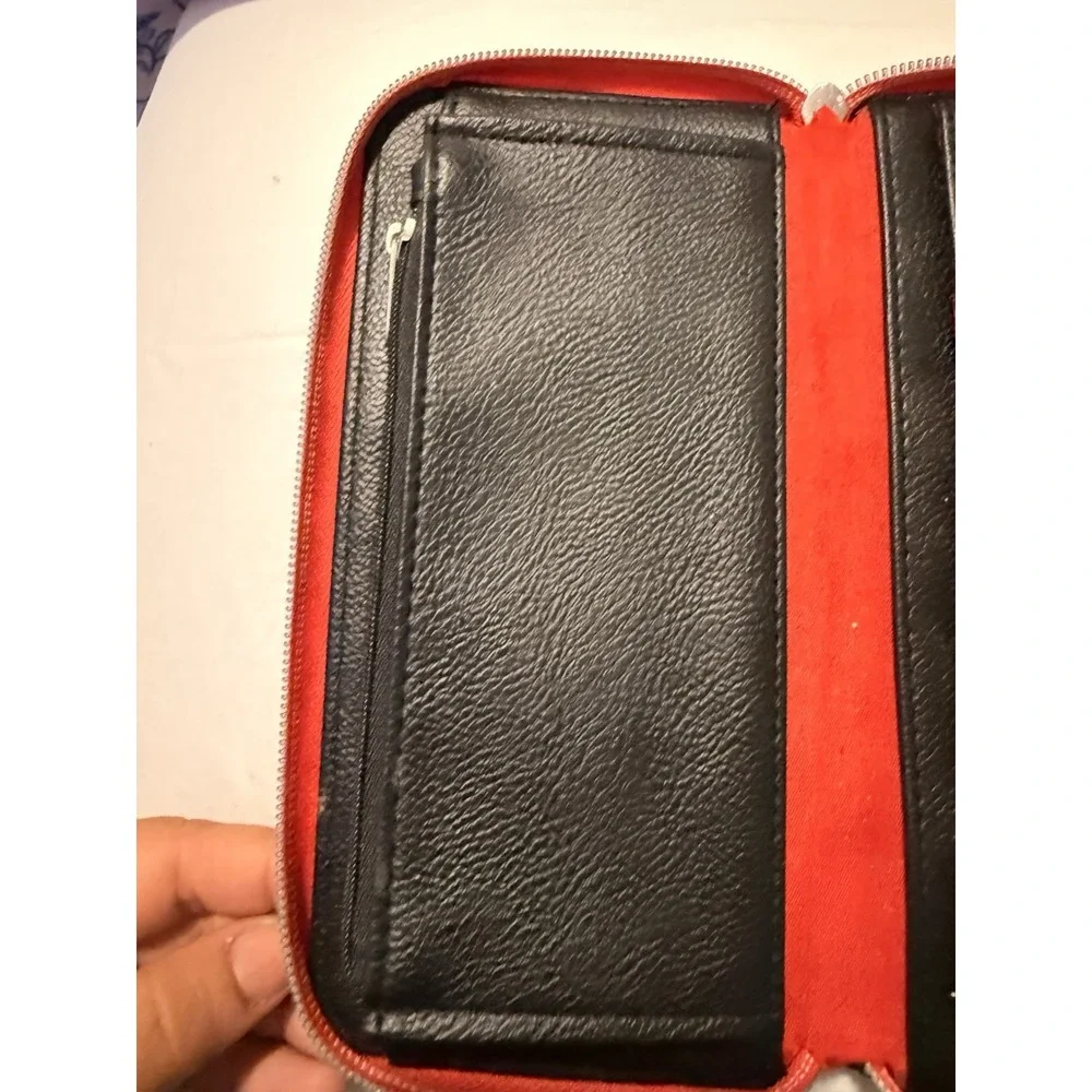 Pokémon Lounge fly Zip Up Wallet Red And Black